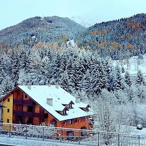 https://residence-al-maniero-ponte-di-legno.it-lombardy.com